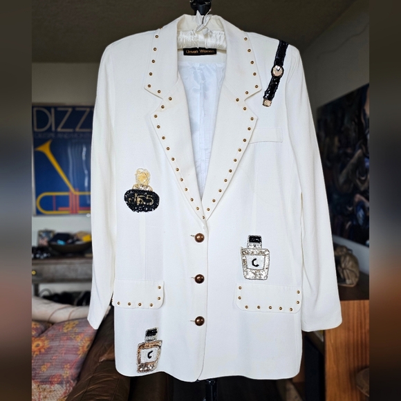 Vintage 90s Chanel-Inspired White Blazer - Picture 10 of 10